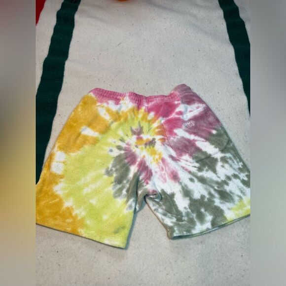 Towel Club Tie Dye Soft Towel Material Shorts - Picture 7 of 9